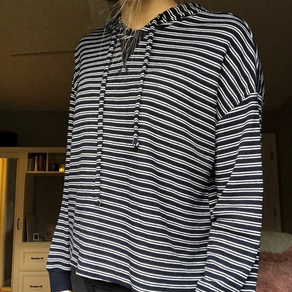 striped hollister hoodie